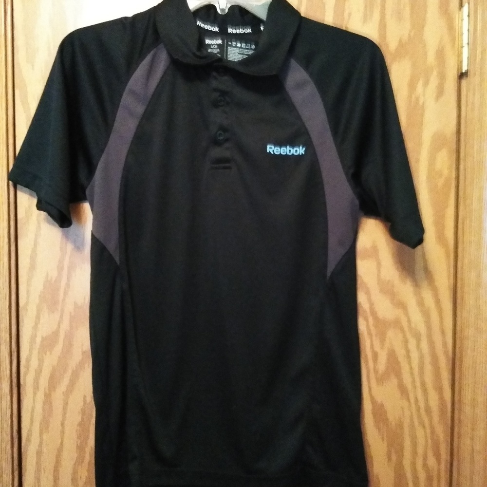 Reebok Small Polyester shirt Black